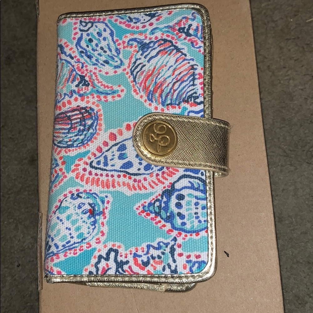 Lilly Pulitzer cellphone wristlet